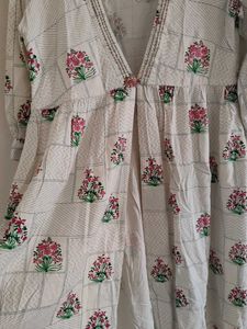 Off-white Kurta with Floral Print