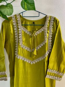 Mehndi Green japan silk embroidery suit pant Set
