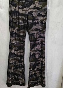 2629. Women's Camouflage Flare Pants