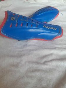 Wintex Motto Stylish Shin Guards