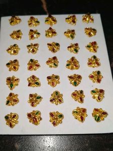 Nose Pin Medium