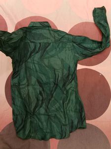 Men's Green Abstract Print Shirt