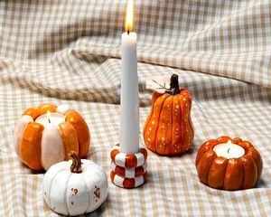 Halloween lighting decor.