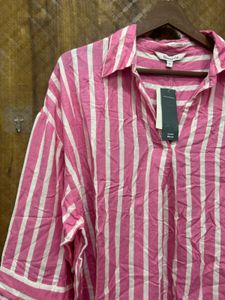 Chic Pink &amp; White Striped Button-Up Top