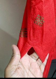 Avaasa Red And Gold Kurthi