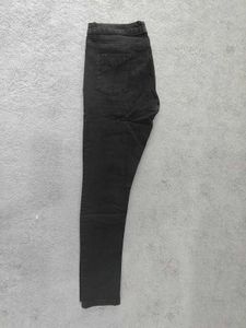 60% off on Black Skinny Jeans