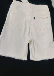 (FREAKINS) White Denim Shorts