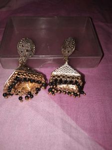 🎁New Black N White Triangle Jhumki