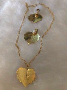 Gold Leaf Pendant Necklace &amp; Earrings Set