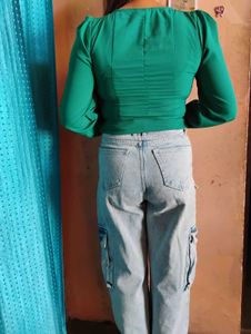 ✨🥀Size:-Xs, s, m Emerald Green Button-Up Top🥀✨