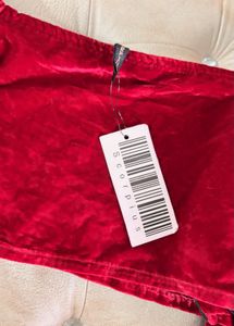 Elegant Red Velvet Off-Shoulder bralette