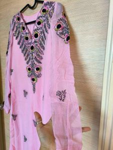 Embroidered Kurta Set Of 3 🦩