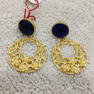 Earings