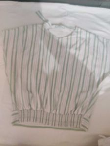 Girls age 10-12 short crops Top