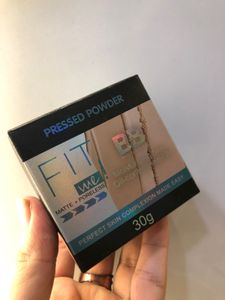 Fit me Matte + Poreless Pressed Powder