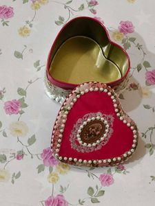 Vintage Heart Jewelry Box