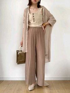 Pleated Wide Leg Pants