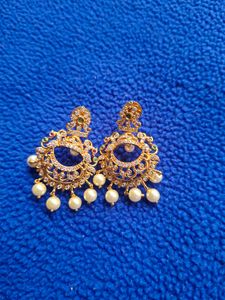 chandbali with stones and pearls