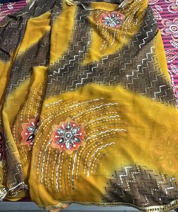 Printed And Embroidered Saree For Women’s
