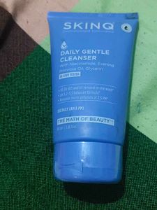 SKINQ Daily Gentle Cleanser