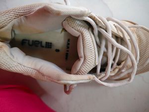 4 Shoes
