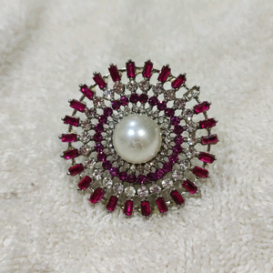 Big size queen style finger ring