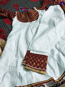 Elegant Maroon &amp; White Ethnic Gown