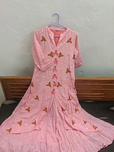 Beautiful Pink Embroidered Kurta