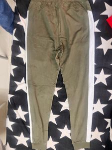 puma Jogger’s green colour