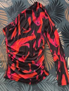 Chic One-Shoulder Ruched Top