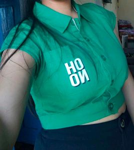 🧨⚡Green "Oh No" Cropped Shirt