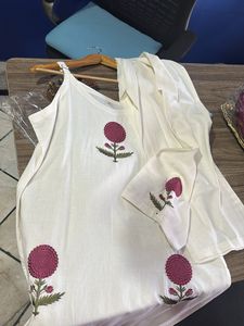 White Kurta with Floral Embroidery