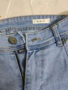 Men’s Blue Jeans – Good Condition