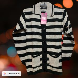 Ladies Sweater With Double Pocket