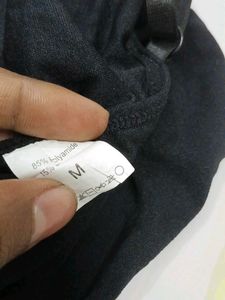 (1100)Sleek Black Camisole Top