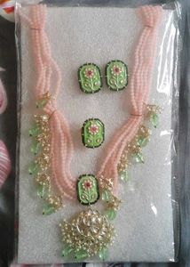 Necklace & Earring Set
