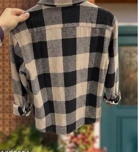 Women's Plaid Flannel Shirt
