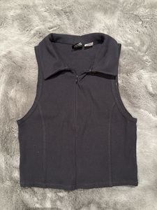 Ribbed Zipper Collar Crop Top