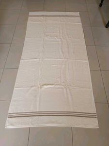 Unused Spaces Swift Flow Cotton Large Bath Towel