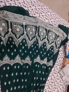 Elegant Green Embroidered Ethnic Gown with free de