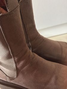 H&amp;M Stylish Brown Suede Chelsea Boots