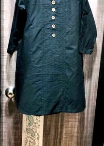 Elegant Black Kurta with Intricate Details