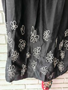 Zink London Black Embroidered Skirt