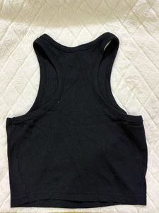 Black Sleeveless Crop Tank Top