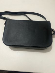 Chic Black Faux Leather Crossbody Bag