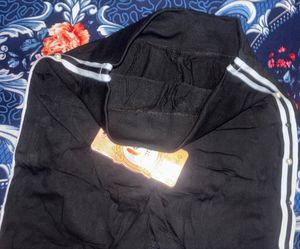 Stylish Black Jagging
