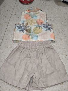 Cute Floral Top &amp; Skirt Set