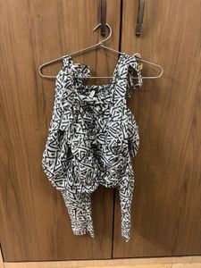 Stylish Cold Shoulder Tie-Up Top