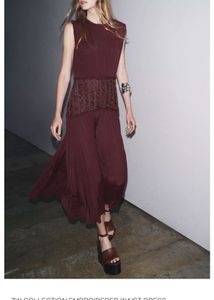 Zara limited edition Burgundy pleated Wai