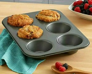 Cupcakes And Bread Making Tins